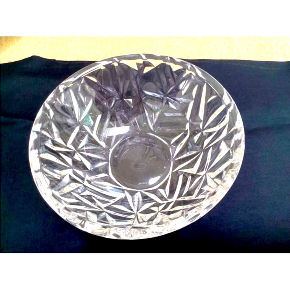 Tiffany & Co. Glass Crystal Cut Bowl EUC - Picture 4 of 5